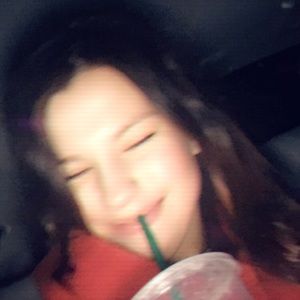 Meet your Posher, Jillian